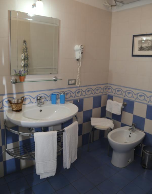 B&B La Vetreria Almaru Катания Стая снимка